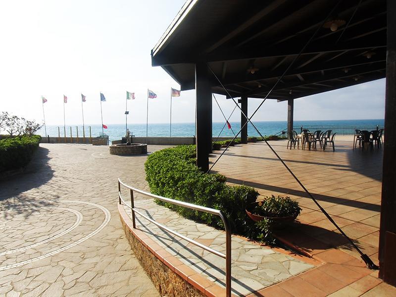 Villaggio Hotel Club Calanovellamare Piraino Exterior foto
